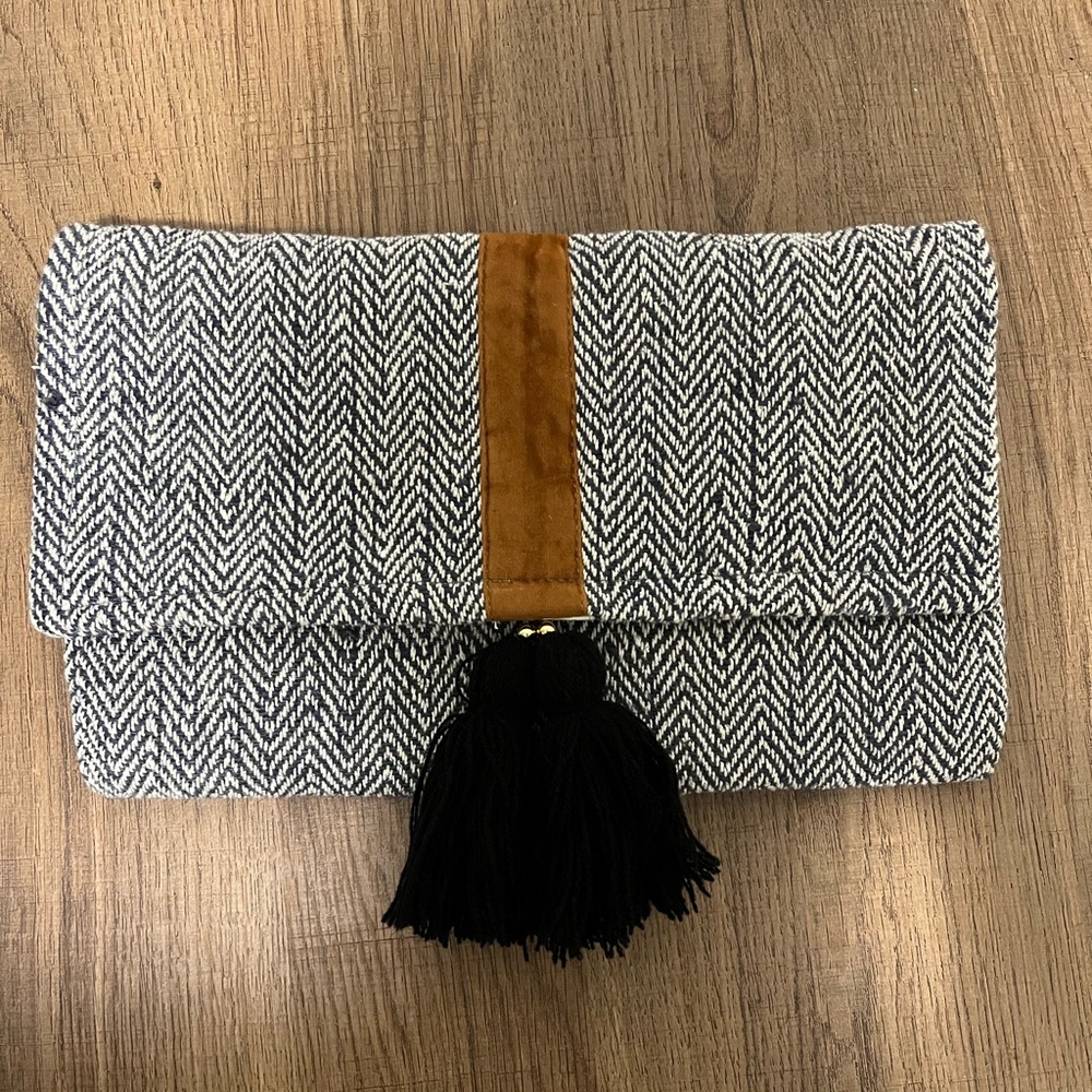 The Royal Standard Clutch